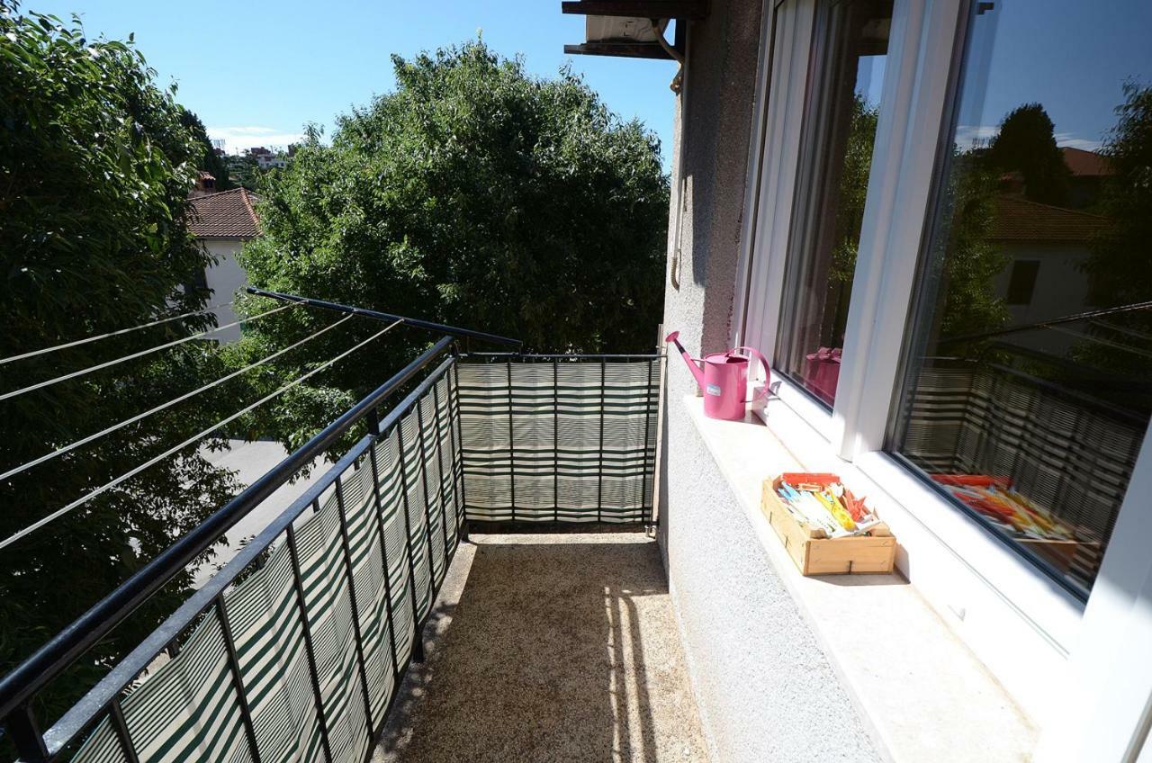 Apartment Niksa プーラ エクステリア 写真